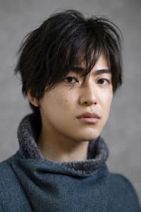 大東駿介