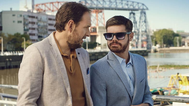 No Meio de Narcos e Mentirosos