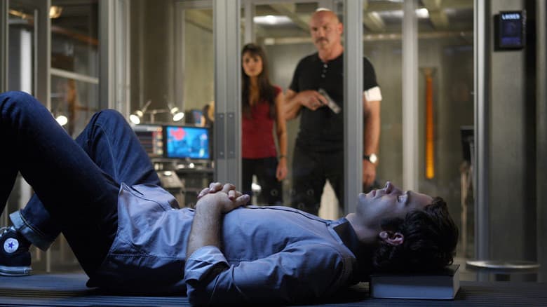Chuck Contra O Gravitron