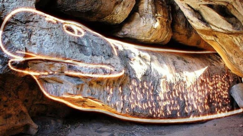 Alienígenas e Dinossauros